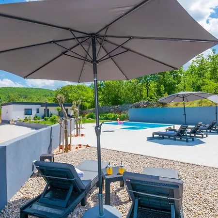 Holiday home 3 Bedroom Amazing In Drum