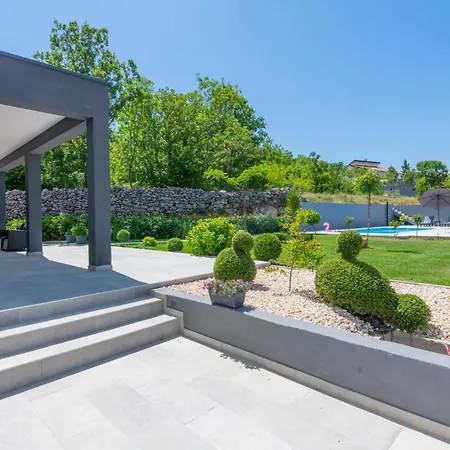 3 Bedroom Amazing In Drum