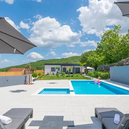 3 Bedroom Amazing In * Drum
